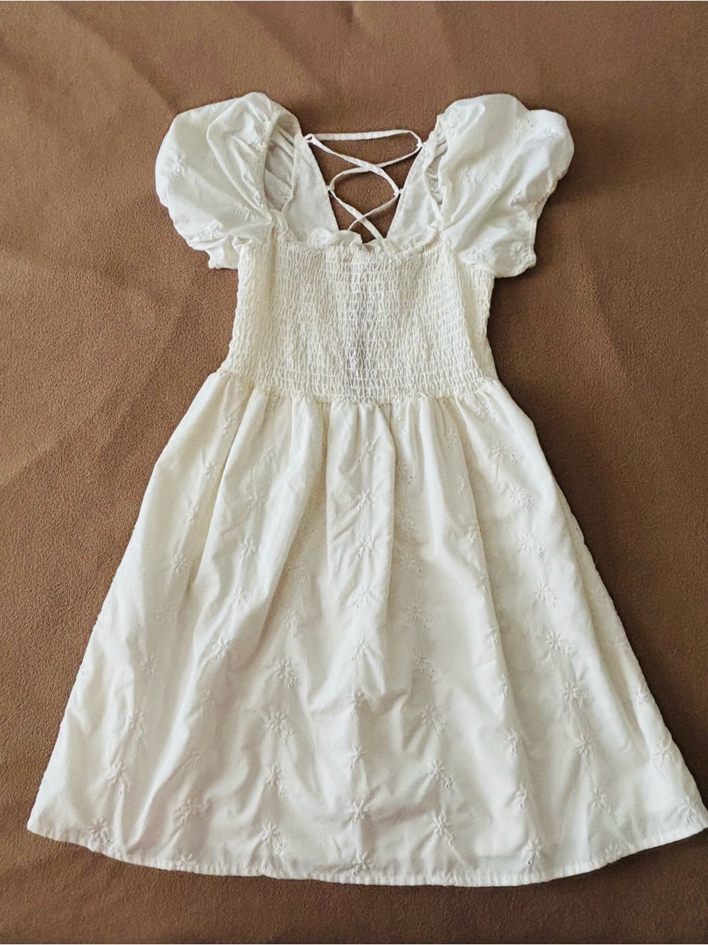White Smocked Puff-Sleeve women’sDress